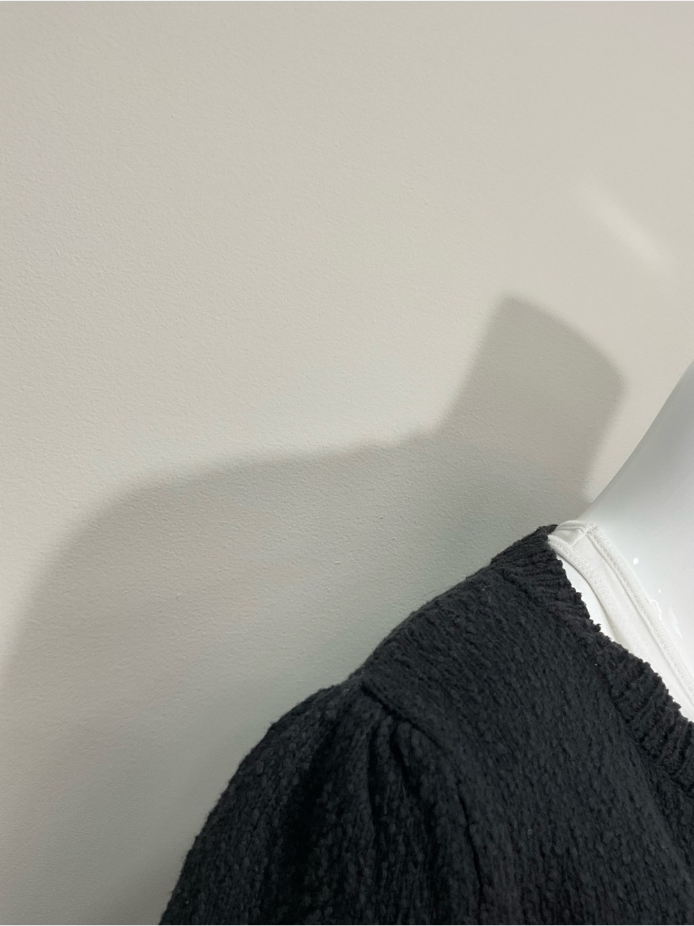 SUNDAYS Black Textured Bouclé Knit Button Front Crewneck Cardigan Sweater XS - Picture 6 of 7